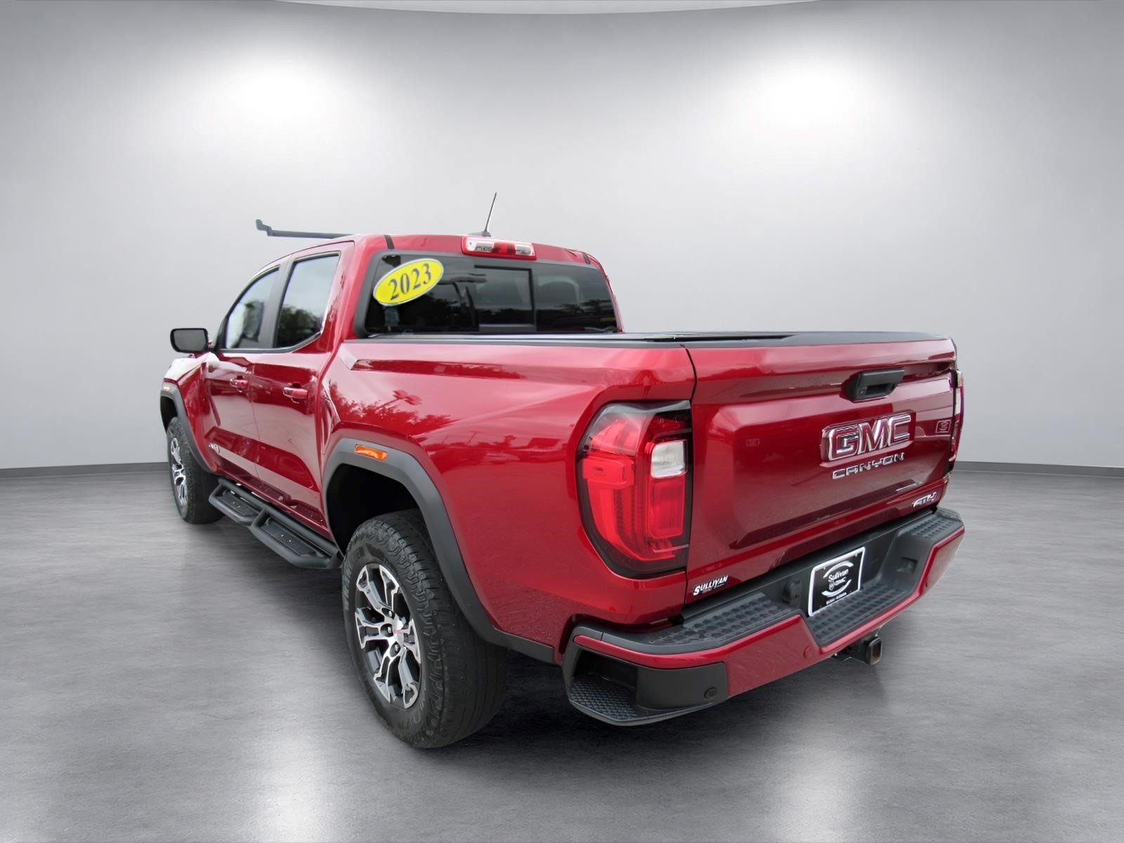 Used 2023 GMC Canyon AT4 w/ AT4 Premium Package AWD/4WD image 5