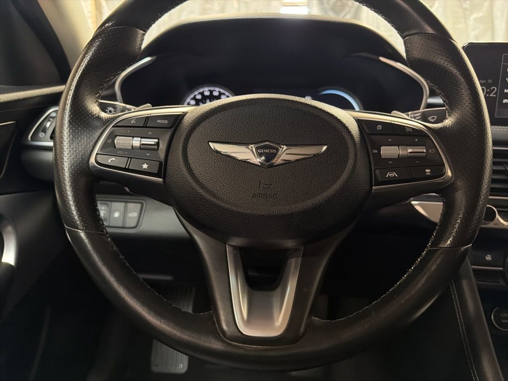 Used 2022 Genesis G70 2.0T image 16