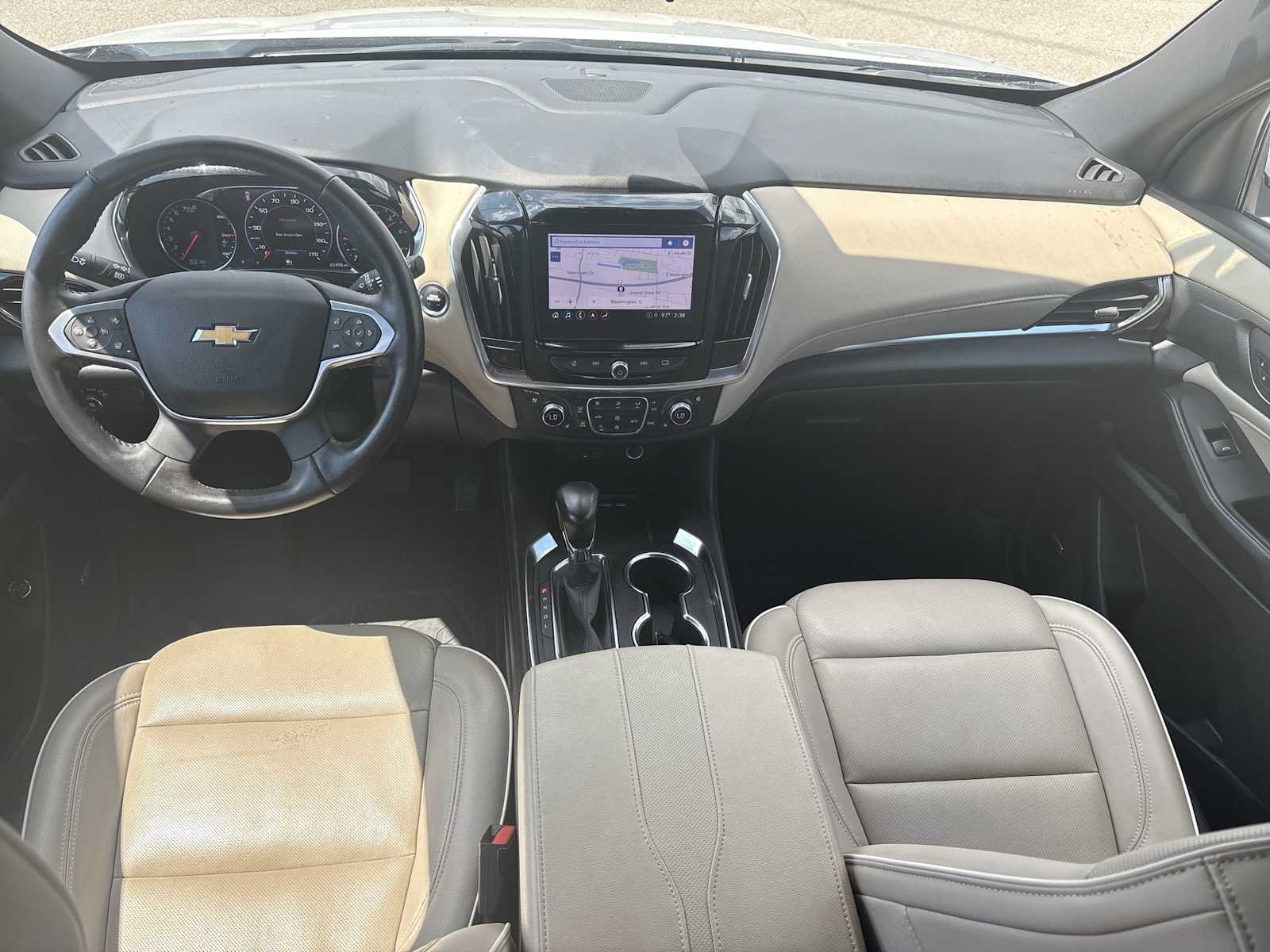 Used 2022 Chevrolet Traverse Premier AWD/4WD image 21