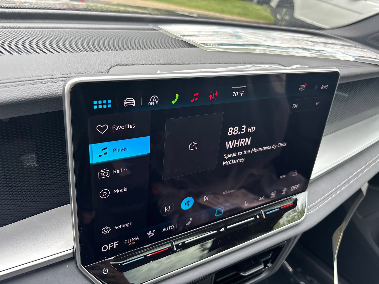 New 2026 Volkswagen Tiguan SE R-Line FWD image 14