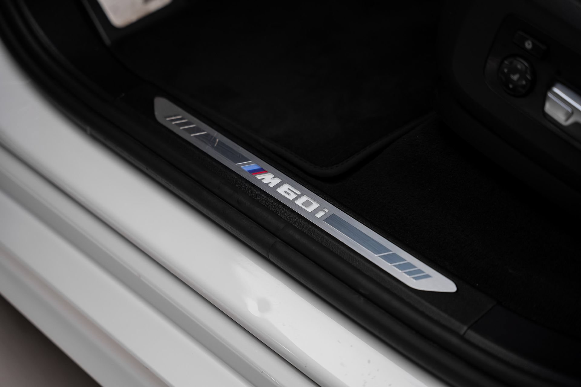 Used 2024 BMW X7 M60i AWD/4WD image 60