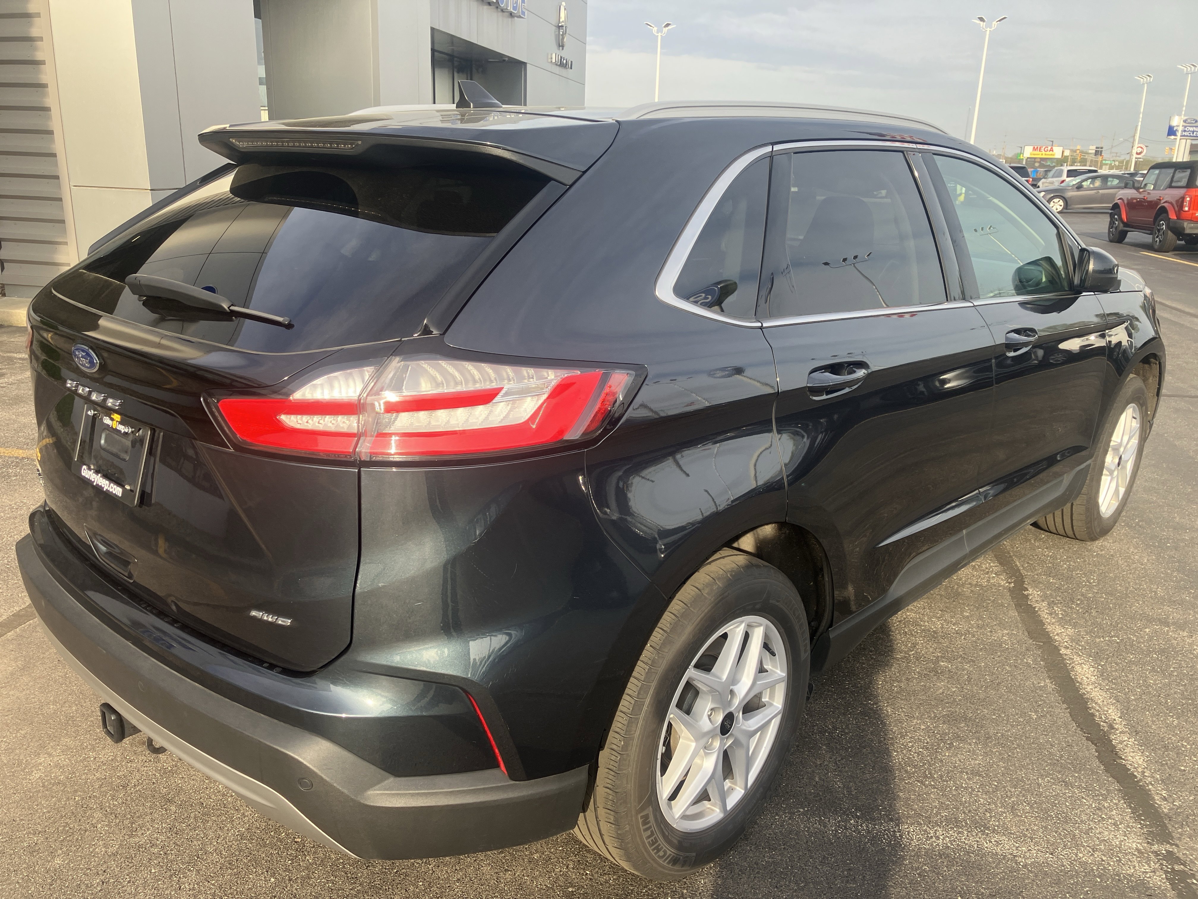 Used 2024 Ford Edge SEL w/ Convenience Package AWD/4WD image 7
