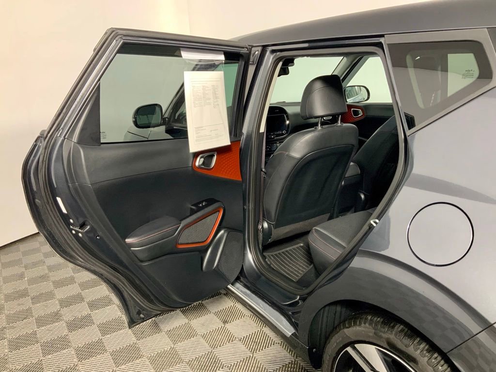 Used 2023 Kia Soul GT-Line w/ GT-Line Technology Package image 30