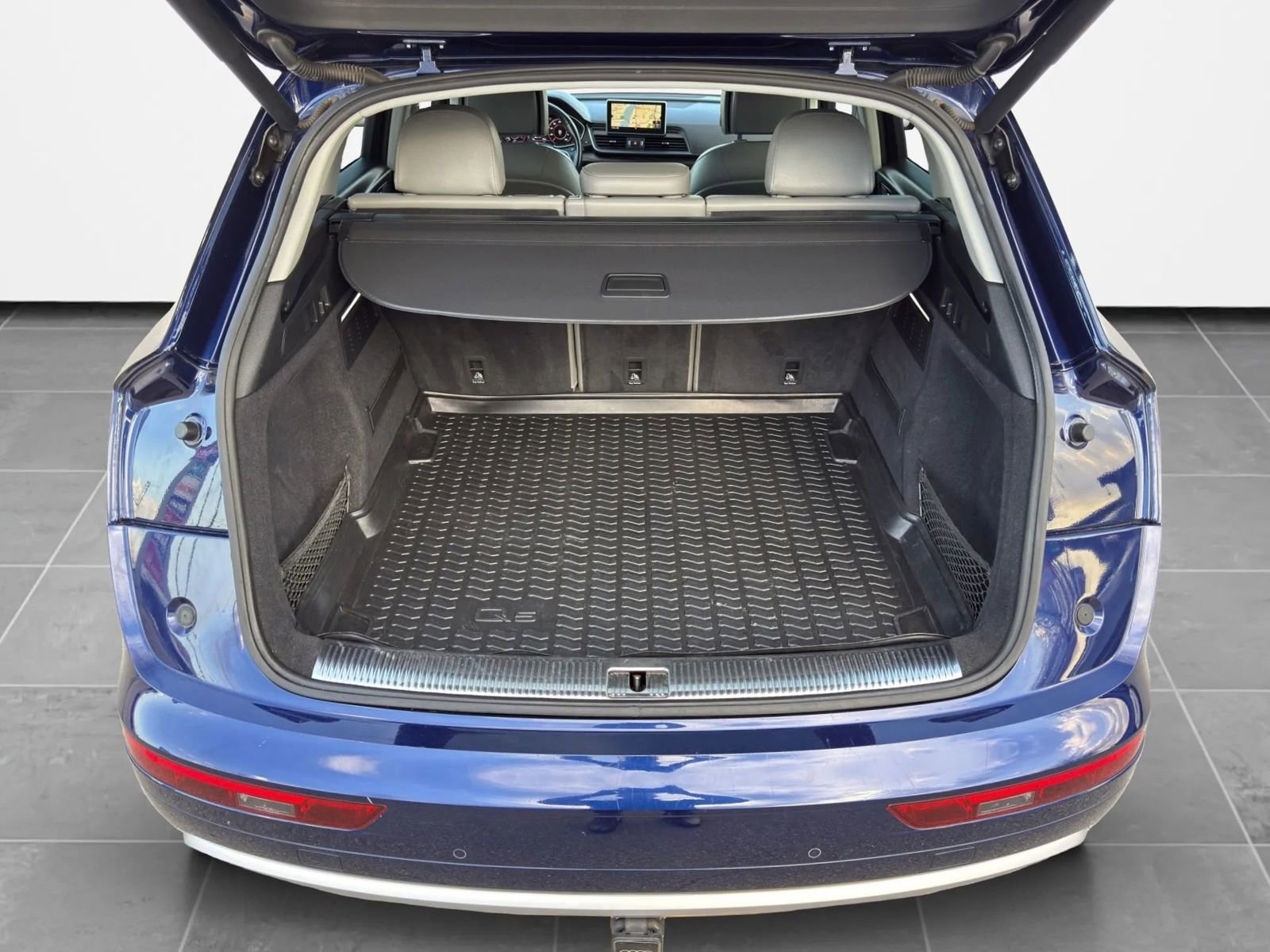 Used 2018 Audi Q5 Prestige w/ Prestige Package image 32