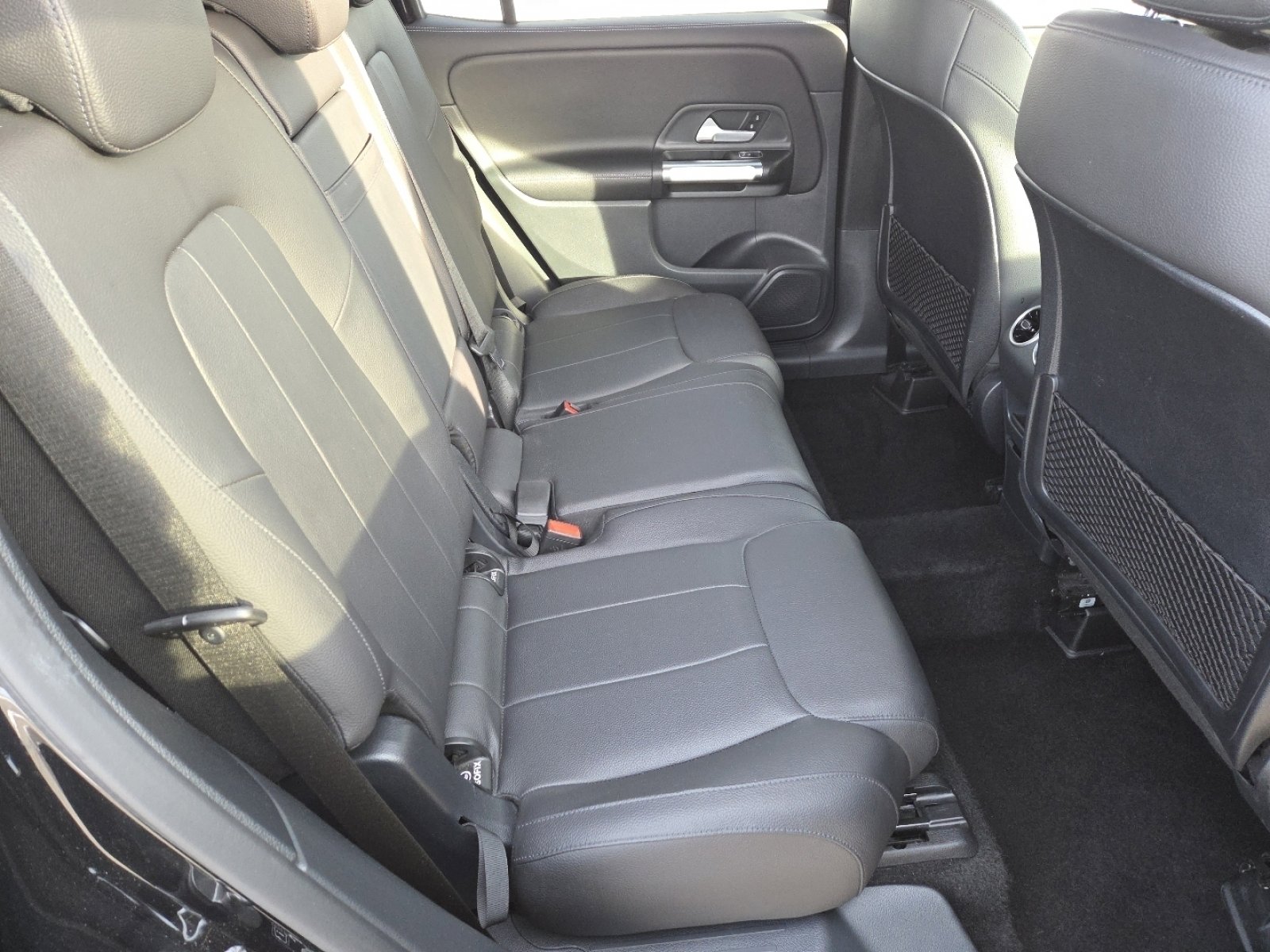 Used 2024 Mercedes-Benz GLB 250 image 20