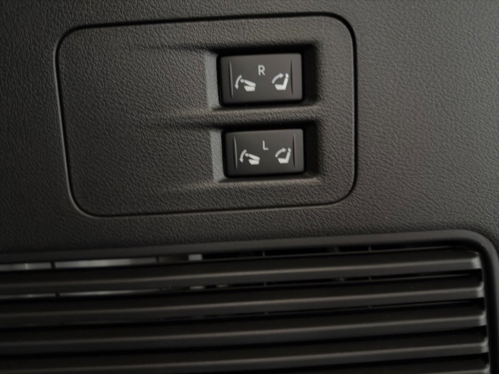 New 2026 INFINITI QX80 Pure image 11