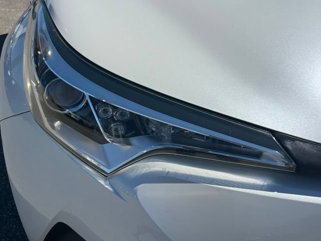 Used 2018 Toyota C-HR XLE FWD image 26