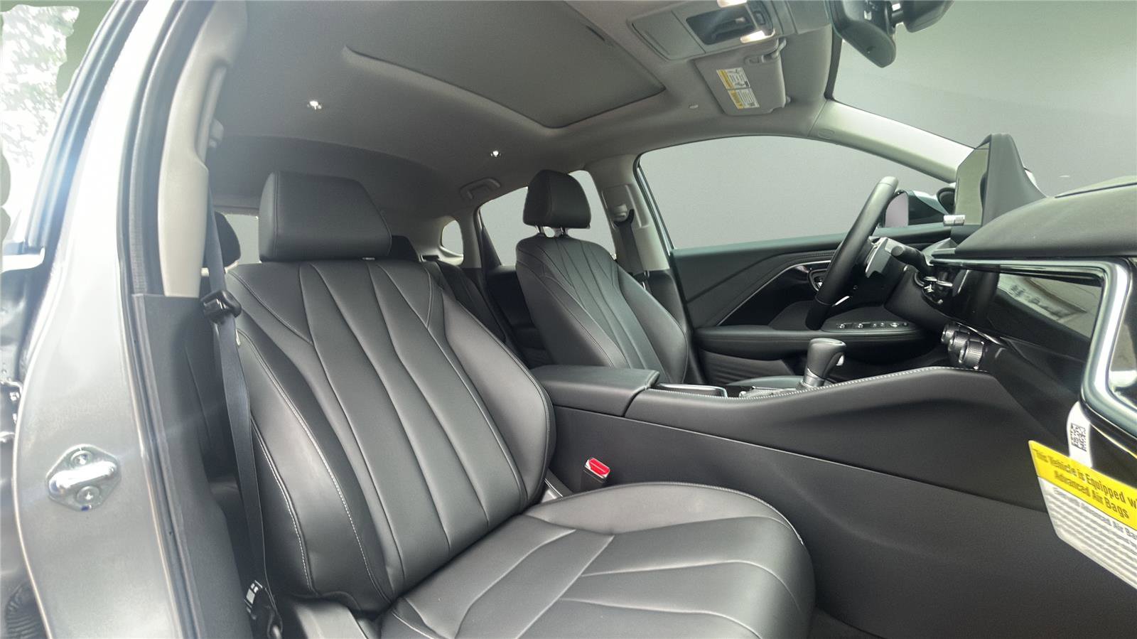 Used 2025 Acura ADX FWD image 11