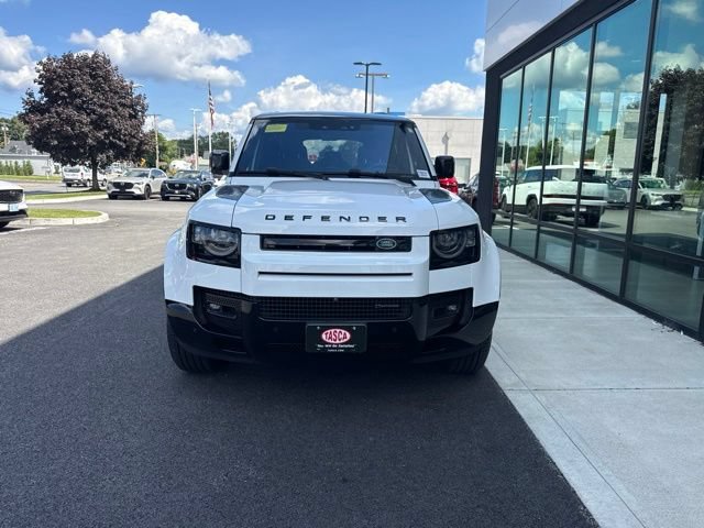 Used 2022 Land Rover Defender 110 X-Dynamic SE AWD/4WD image 8
