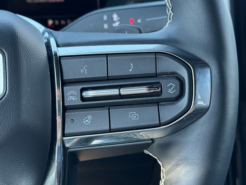 Used 2024 GMC Acadia Denali w/ Super Cruise Package FWD image 26