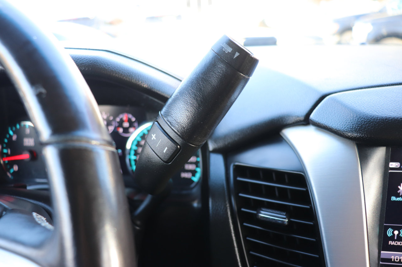 Used 2017 GMC Yukon XL SLT image 39