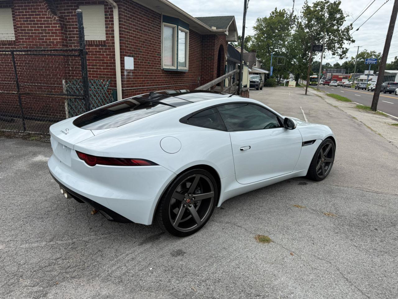 Used 2018 Jaguar F-TYPE Coupe RWD image 44