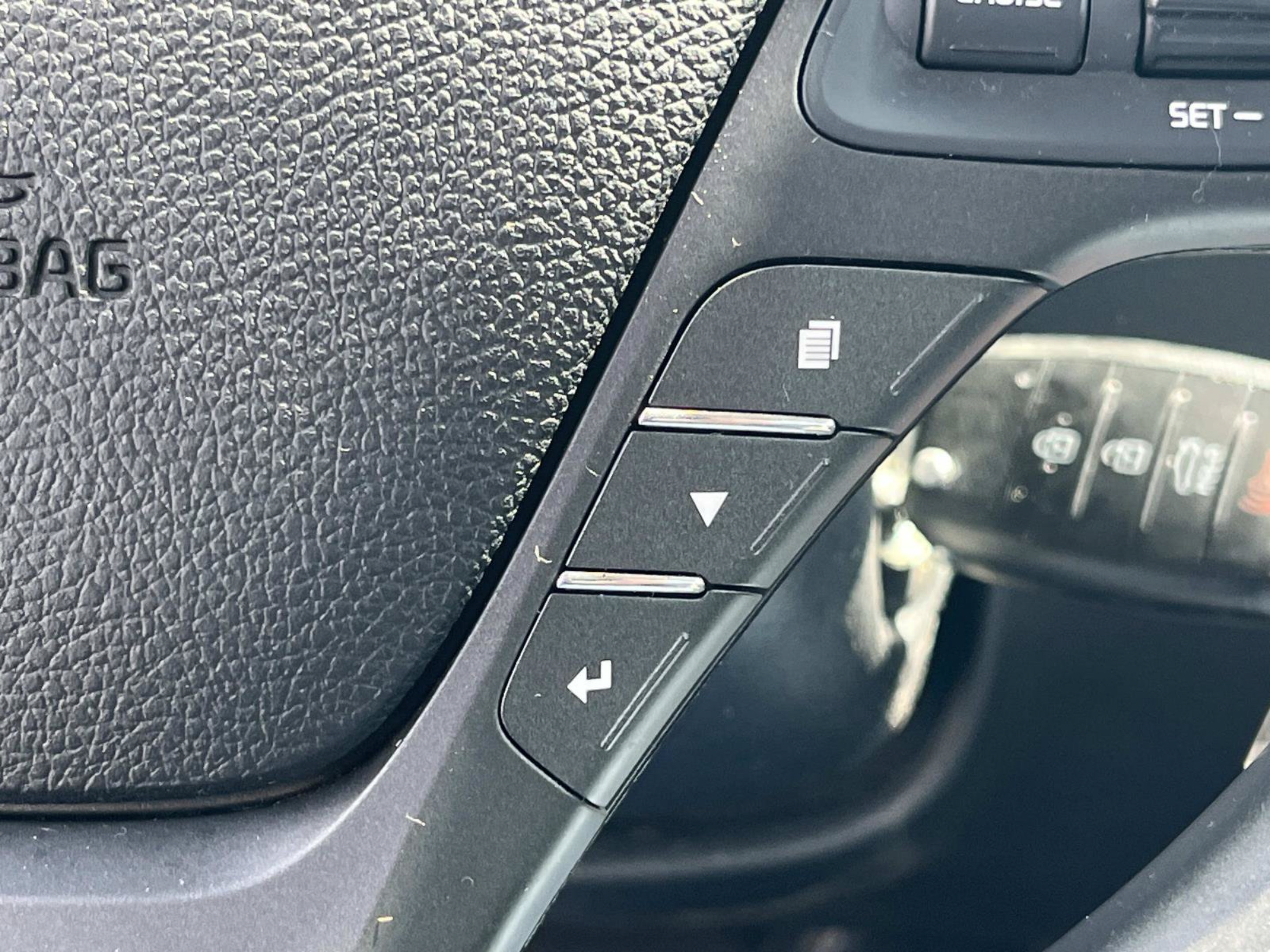 Used 2015 Kia Forte EX FWD image 28
