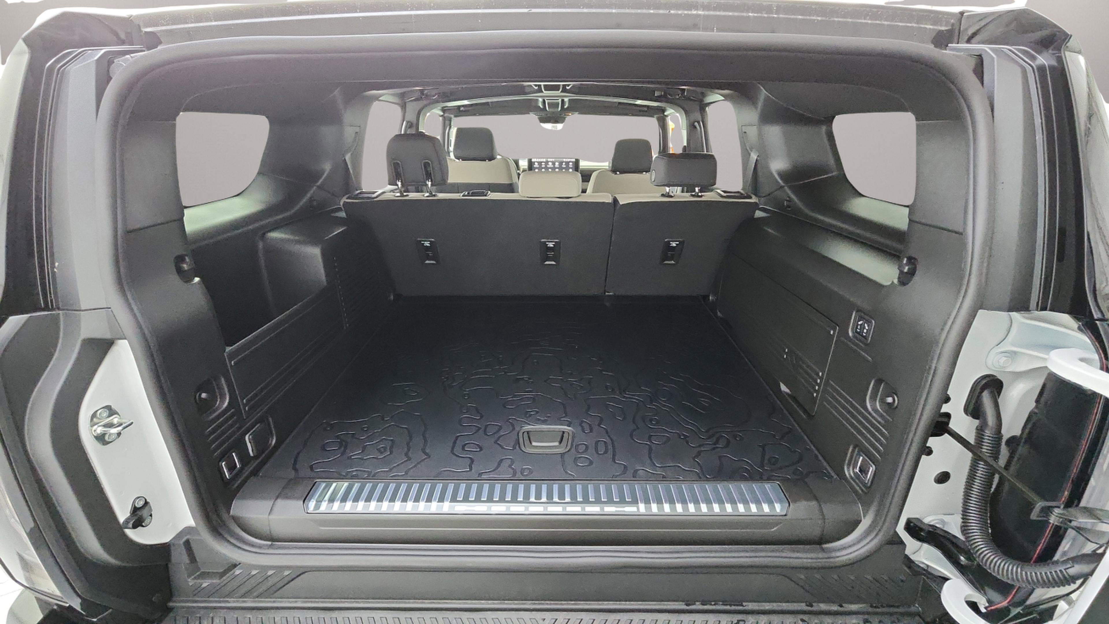 New 2026 GMC Hummer EV SUV image 32