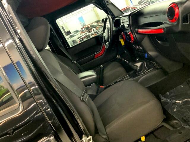 Used 2015 Jeep Wrangler Unlimited Sport image 17