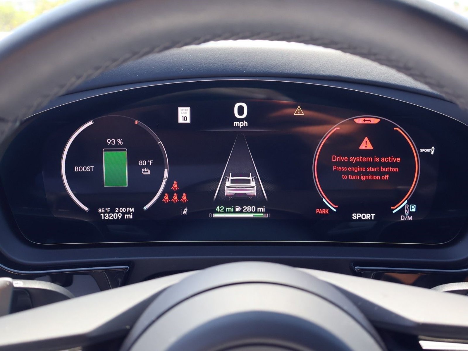 Certified 2025 Porsche Cayenne E-Hybrid Coupe AWD/4WD image 16