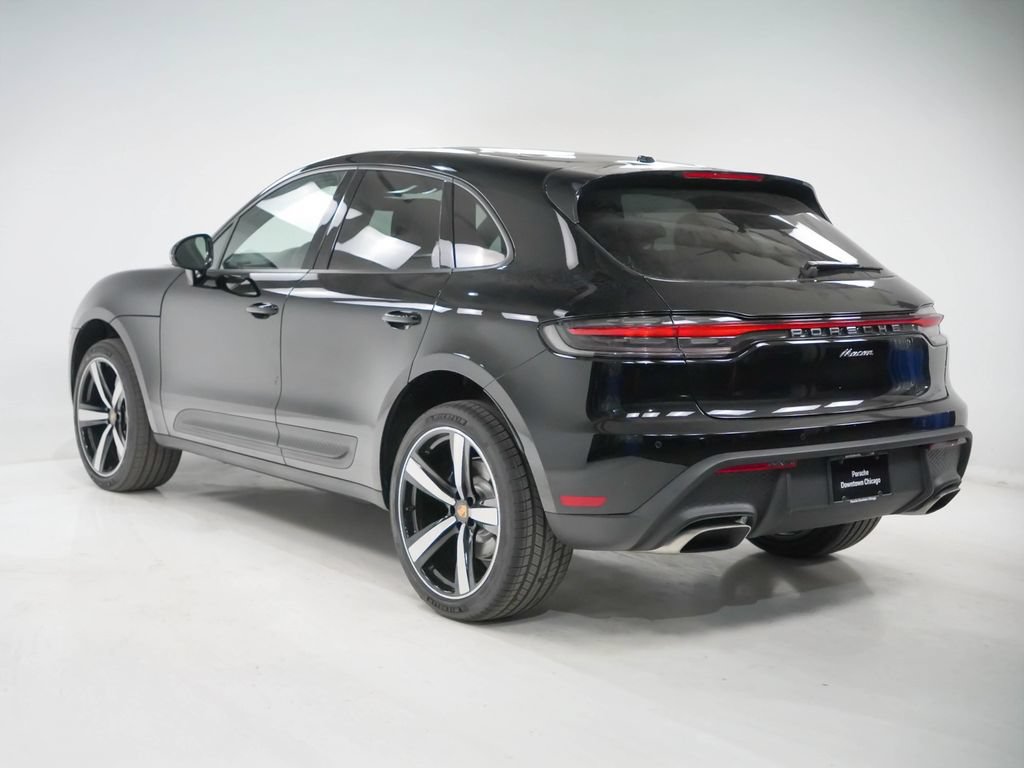 Certified 2026 Porsche Macan AWD/4WD image 2
