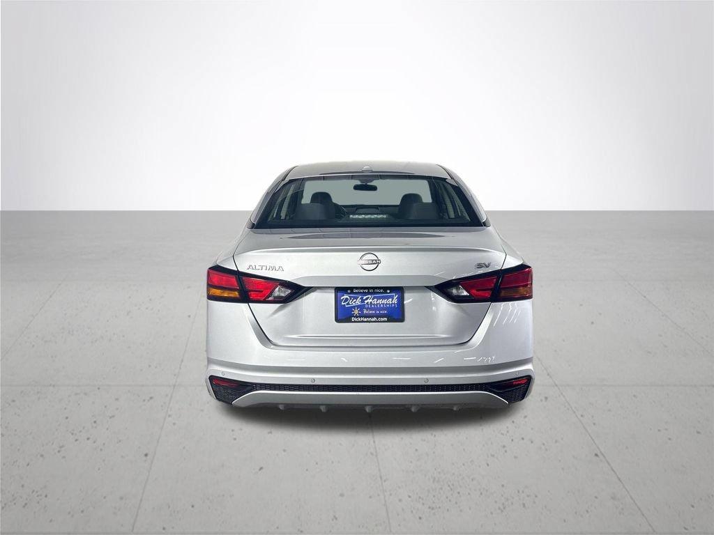 Used 2024 Nissan Altima 2.5 SV FWD image 7