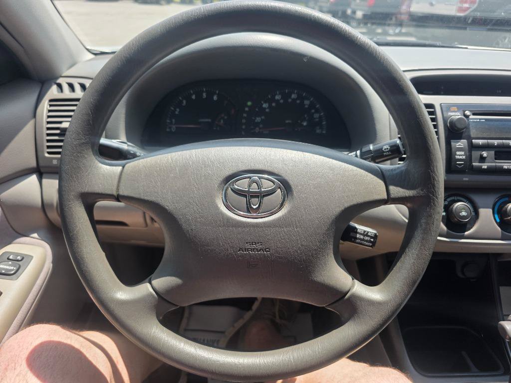 Used 2002 Toyota Camry LE FWD image 13