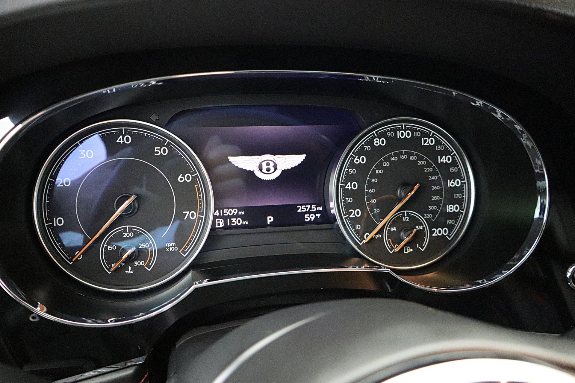 Certified 2017 Bentley Bentayga image 29