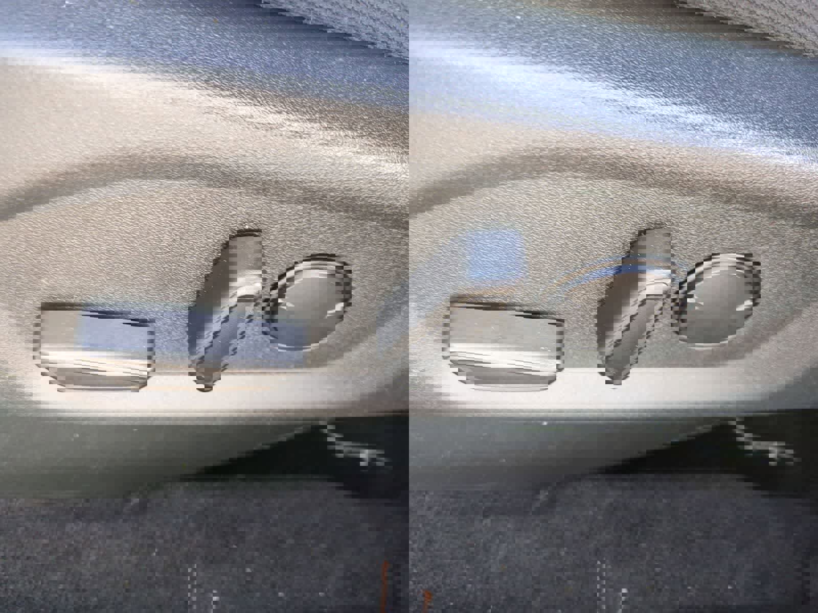 Used 2019 Ford Explorer XLT w/ Equipment Group 201A image 17