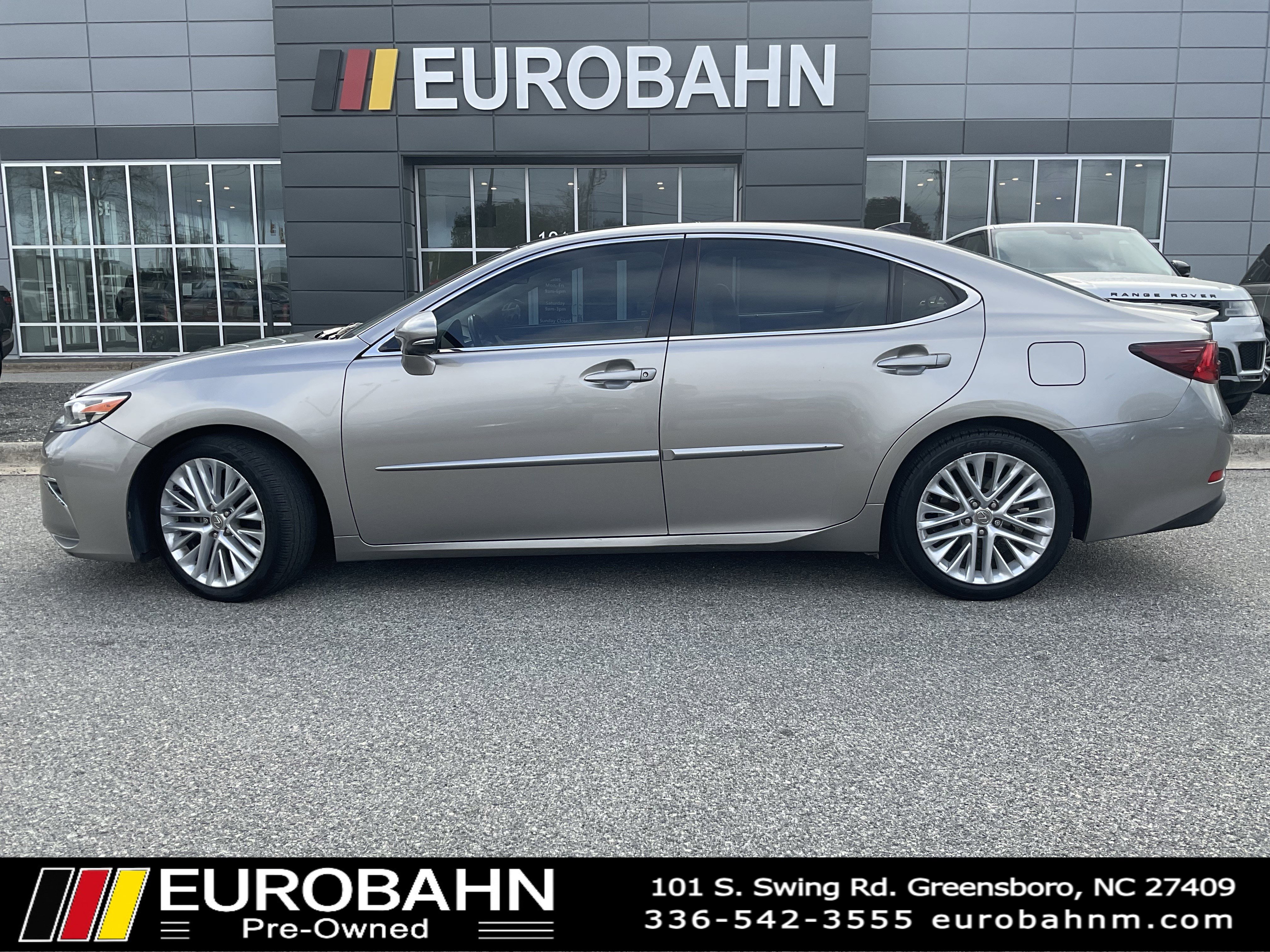 Used 2016 Lexus ES 350 w/ Ultra Luxury Package image 2