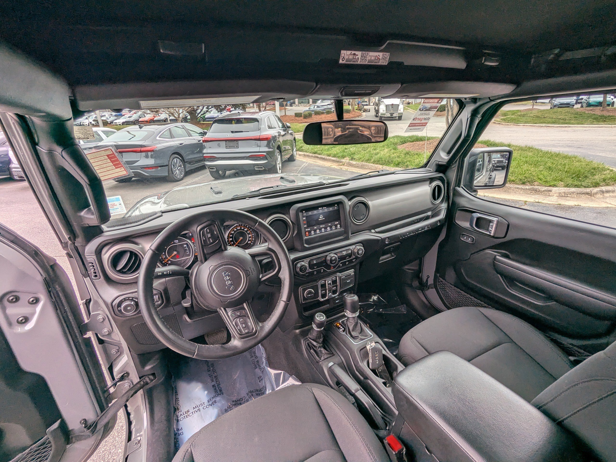 Used 2021 Jeep Wrangler Sport S image 12