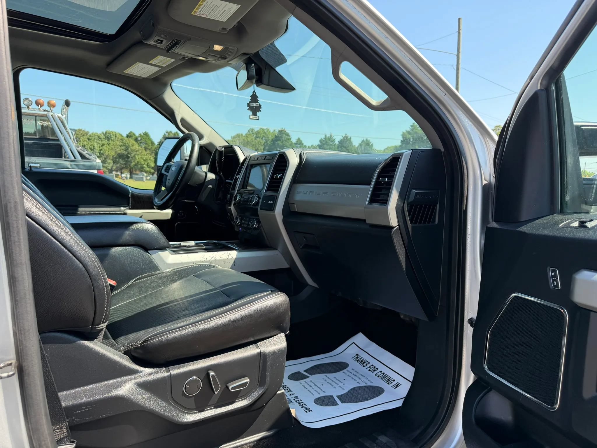 Used 2019 Ford F250 Lariat w/ Lariat Ultimate Package AWD/4WD image 33
