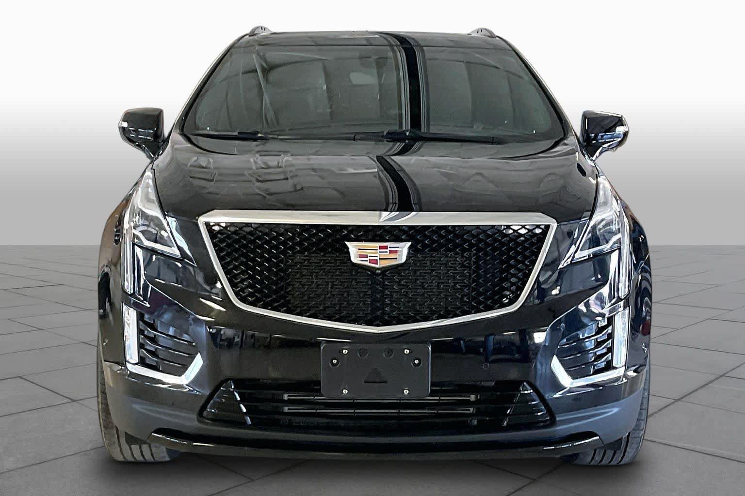 Used 2025 Cadillac XT5 Sportv w/ Technology Package AWD/4WD image 3