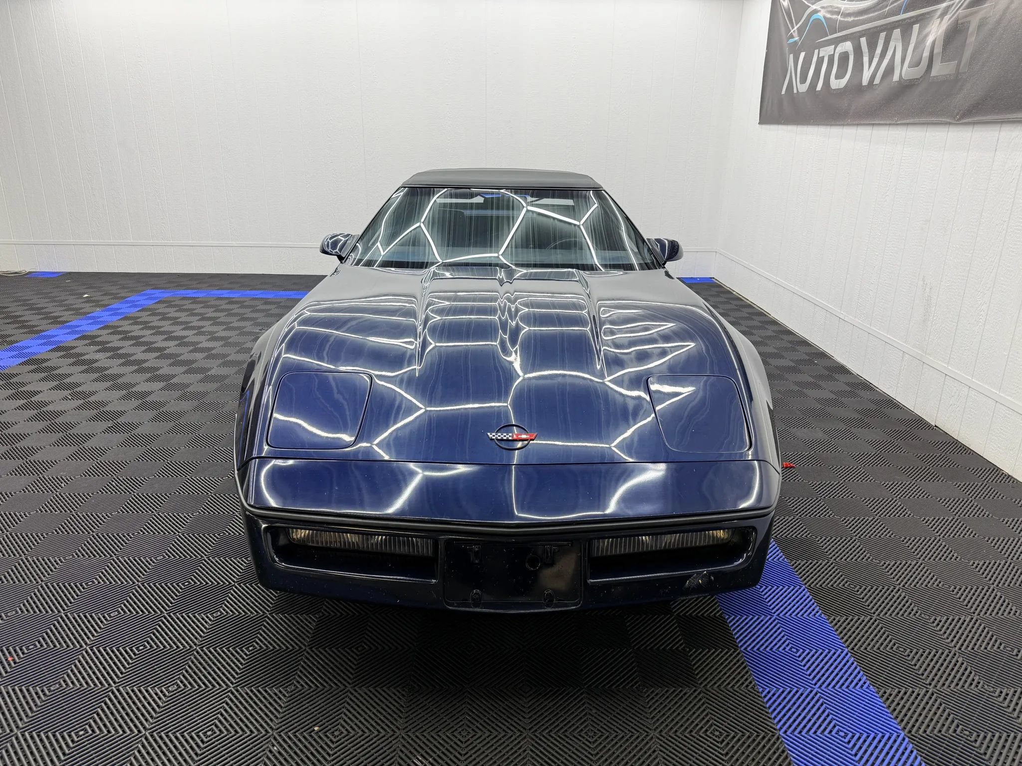 Used 1988 Chevrolet Corvette Convertible RWD image 4