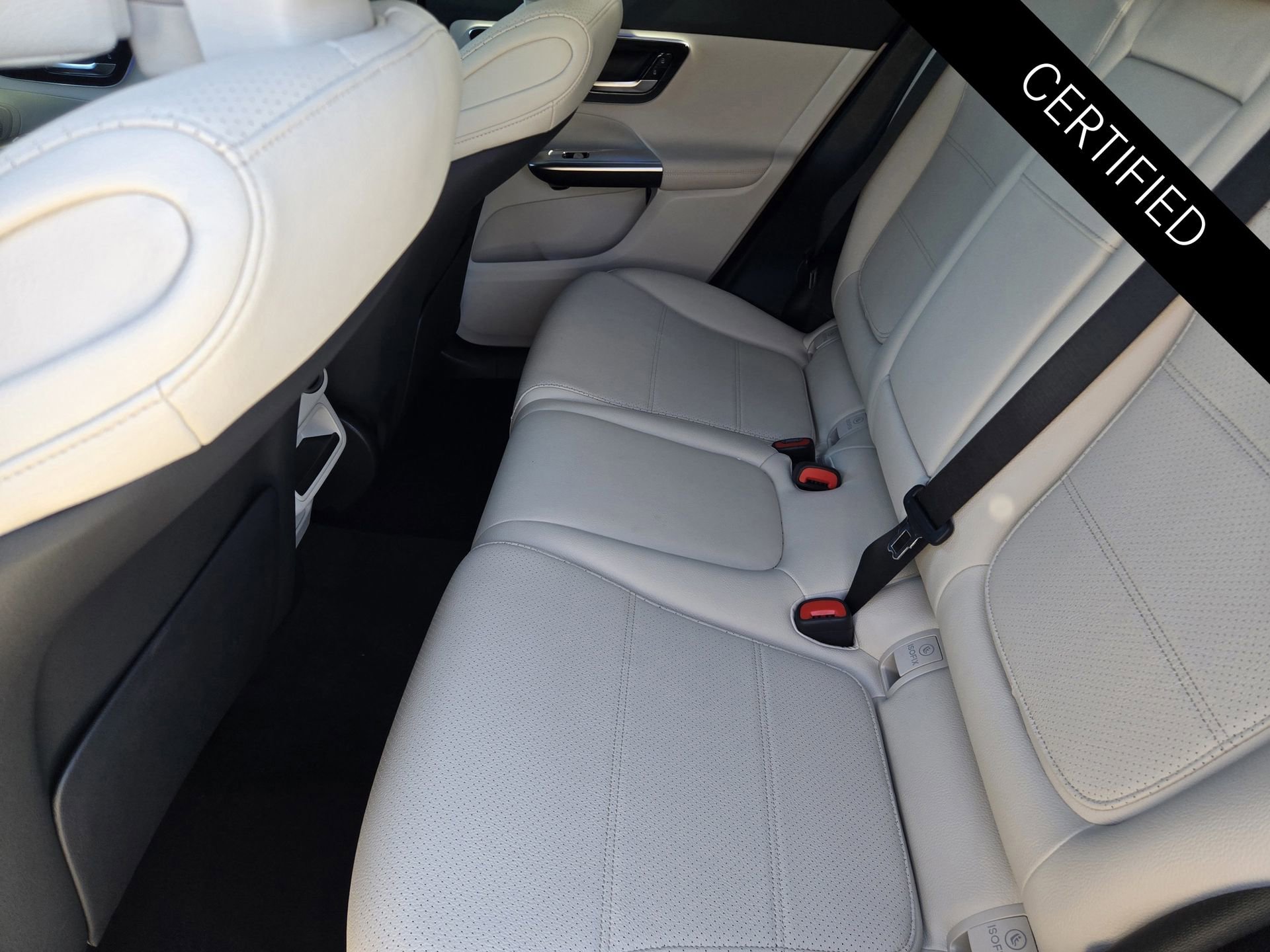Certified 2026 Mercedes-Benz GLC 300 image 28