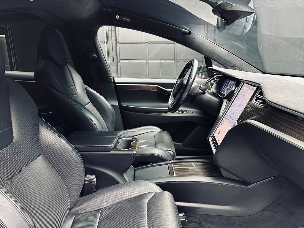 Used 2016 Tesla Model X 90D AWD/4WD image 18