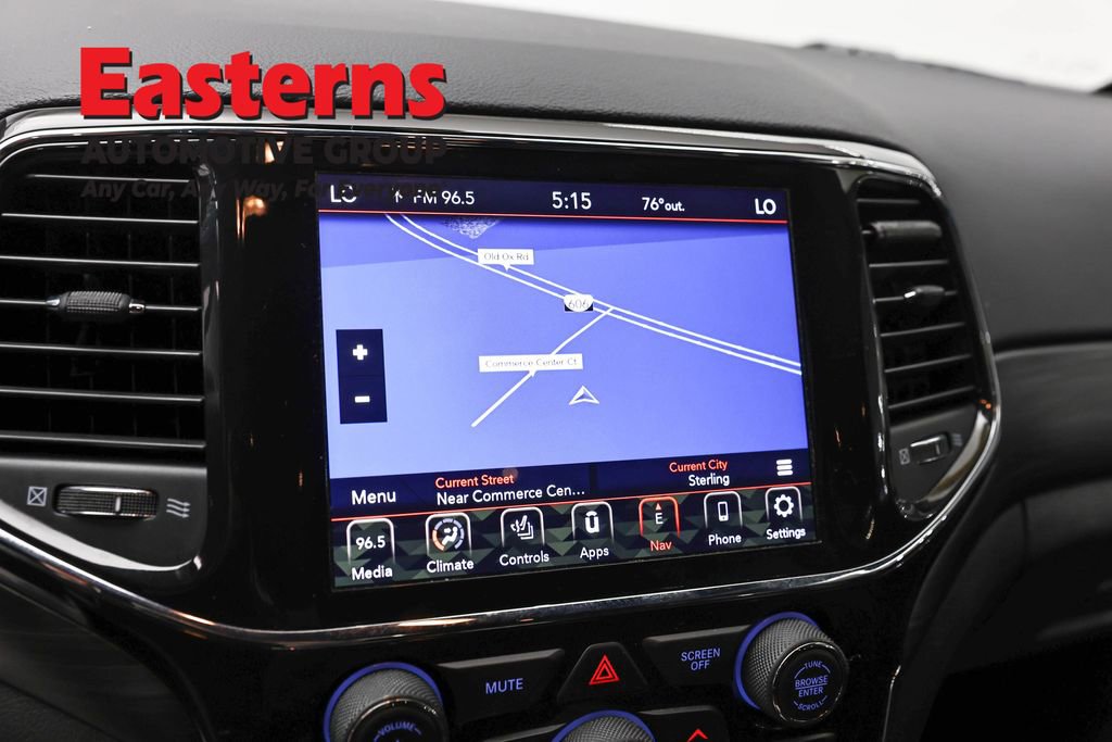 Used 2022 Jeep Grand Cherokee Laredo E w/ Security & Convenience Group image 19
