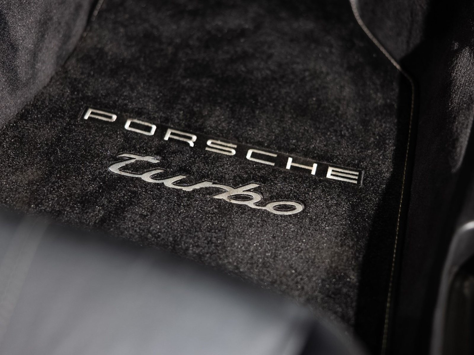 Used 2008 Porsche 911 Turbo AWD/4WD image 36