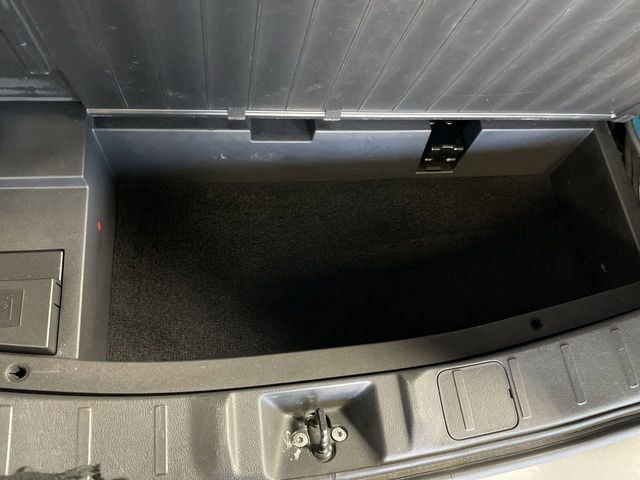 Used 2018 Mitsubishi Outlander SEL image 26