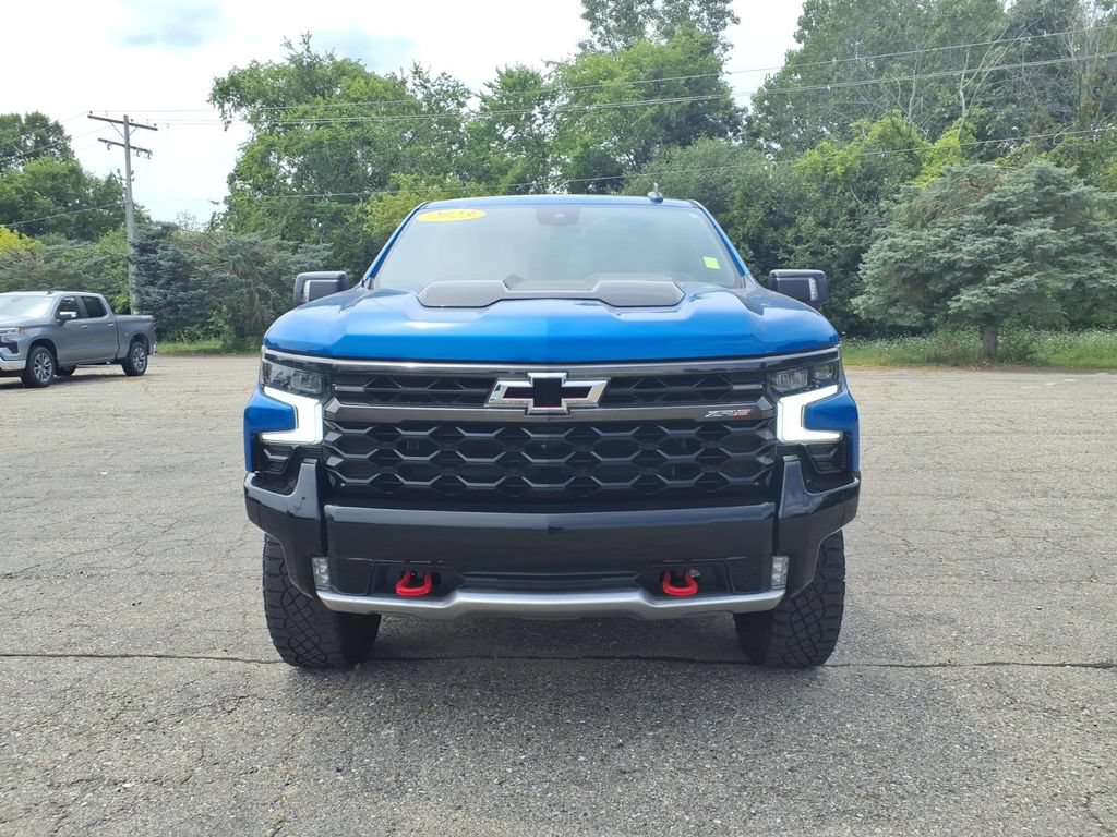 Used 2023 Chevrolet Silverado 1500 ZR2 w/ Technology Package AWD/4WD image 2