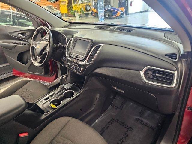 Used 2018 Chevrolet Equinox LT FWD image 11