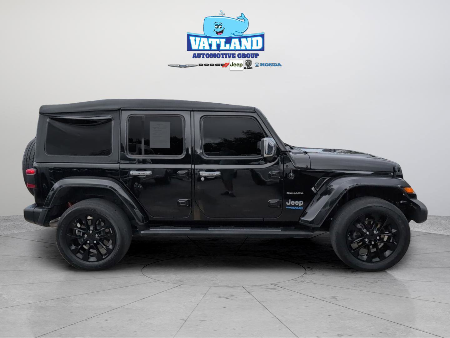 Used 2021 Jeep Wrangler Unlimited Sahara w/ Safety Group image 6