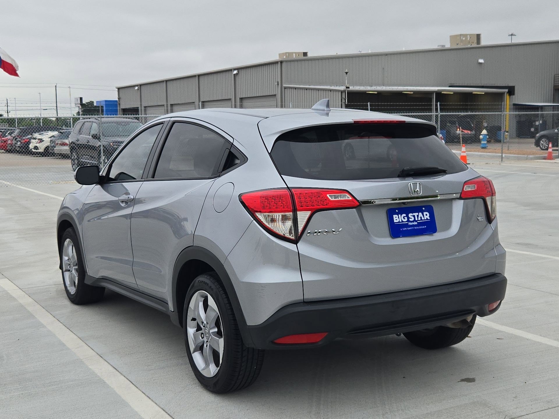 Used 2022 Honda HR-V LX image 5