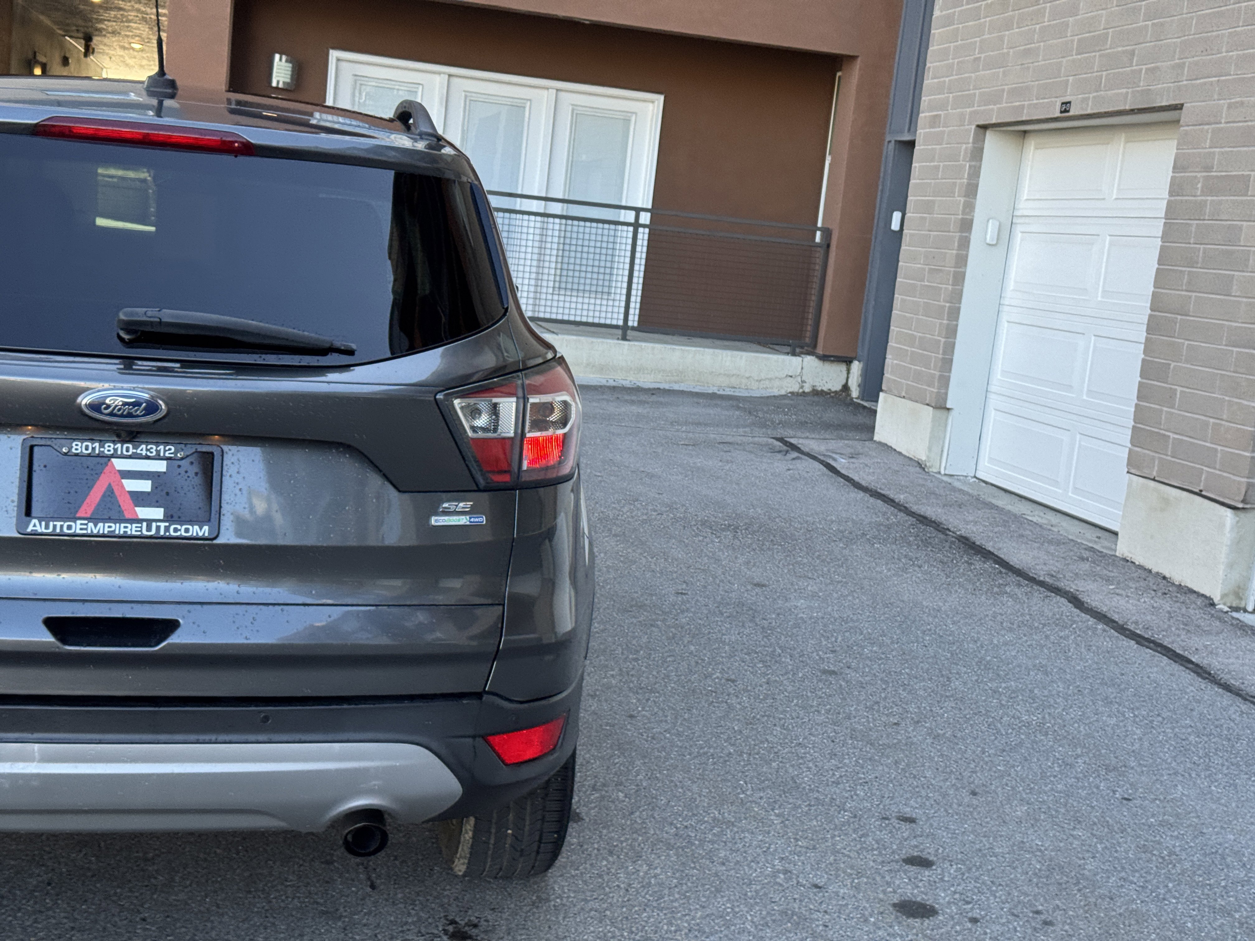 Used 2017 Ford Escape SE w/ Equipment Group 201A image 6