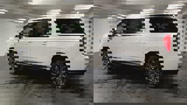 Certified 2025 GMC Yukon XL Denali Ultimate image 6