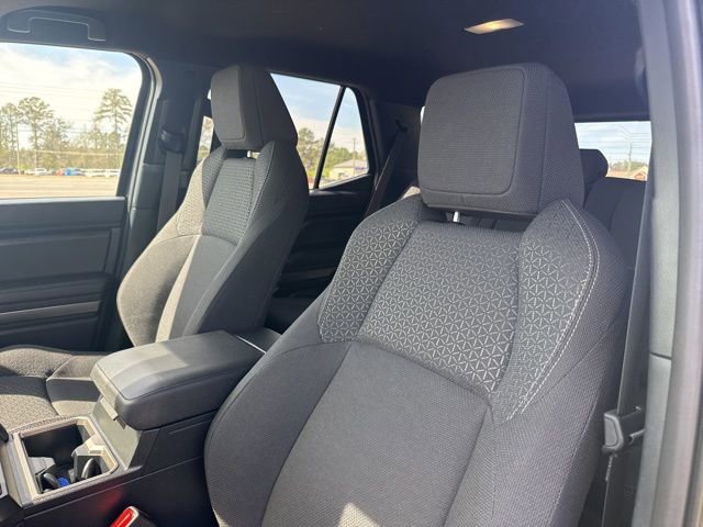 Used 2025 Toyota 4Runner SR5 AWD/4WD image 10