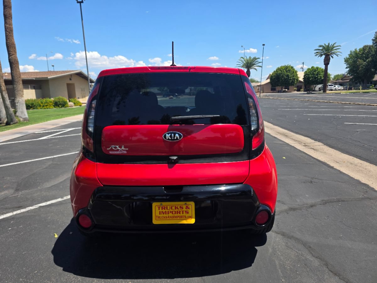 Used 2016 Kia Soul + FWD image 8