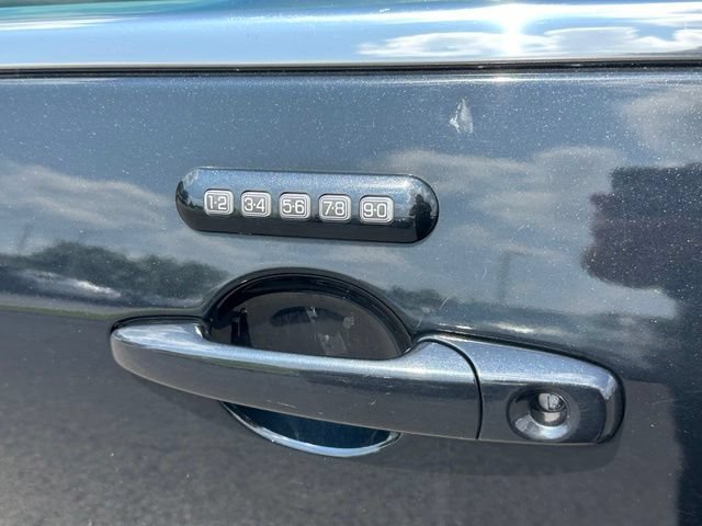 Used 2010 Lincoln MKZ FWD image 18