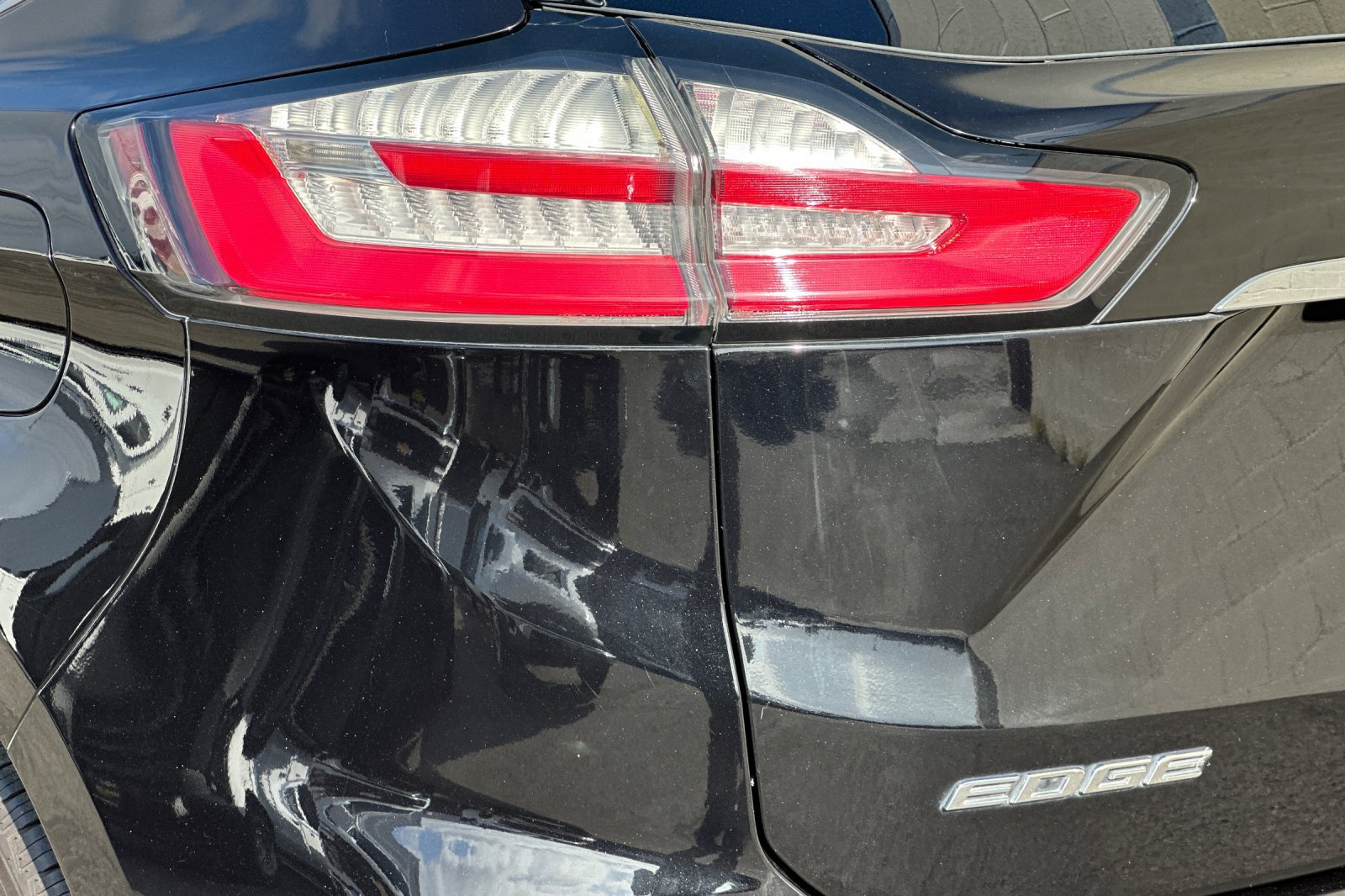 Used 2019 Ford Edge SEL AWD/4WD image 37