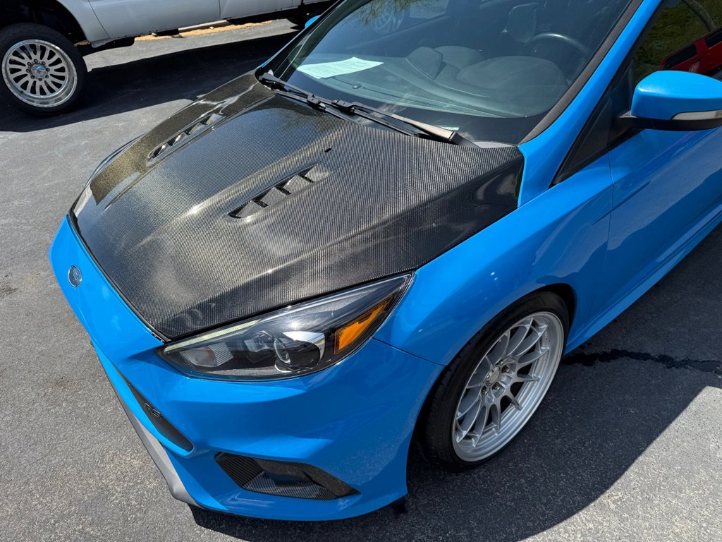 Used 2017 Ford Focus RS AWD/4WD image 40