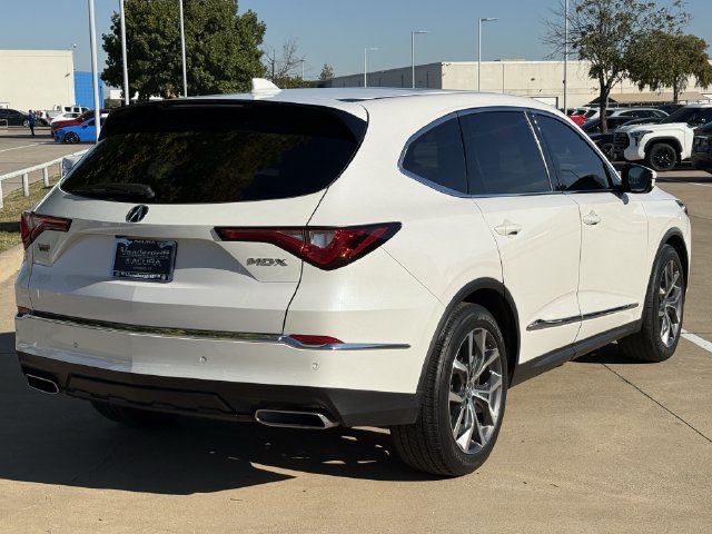 Used 2024 Acura MDX w/ Technology Package FWD image 4