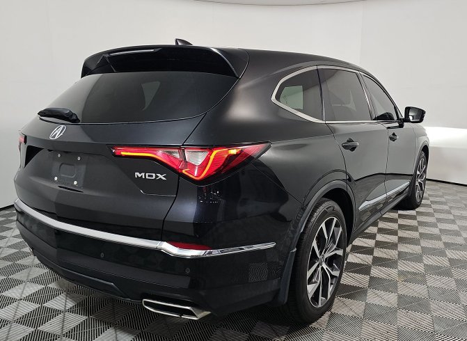 Used 2022 Acura MDX w/ Technology Package FWD image 2
