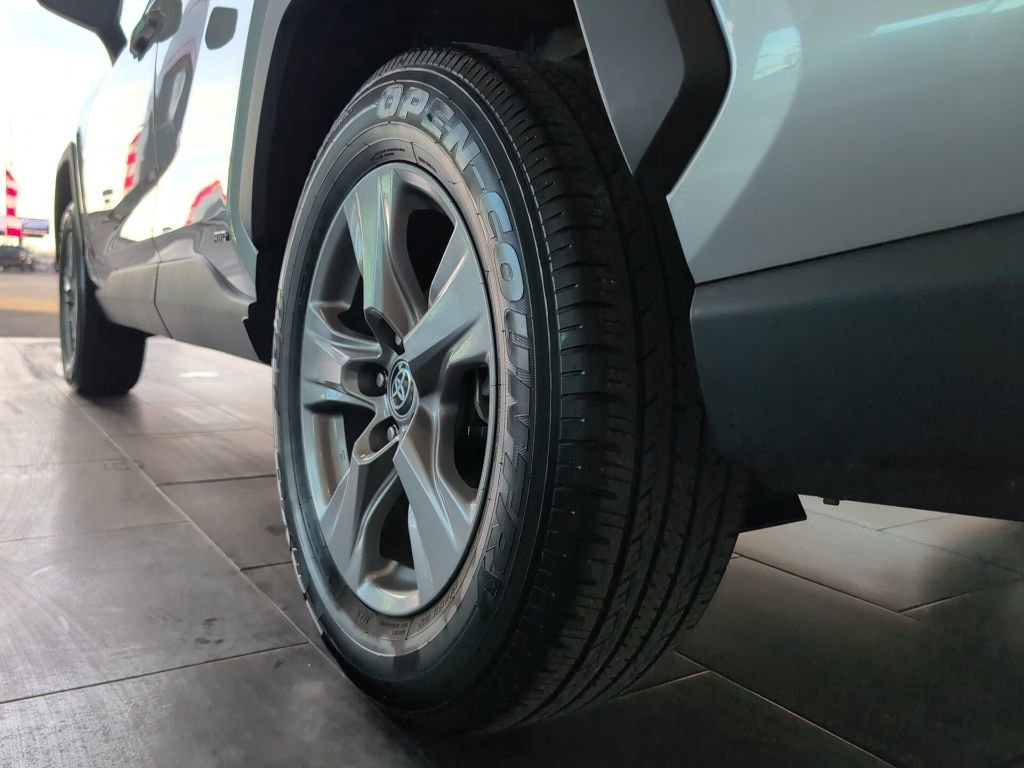 Used 2025 Toyota RAV4 XLE image 10