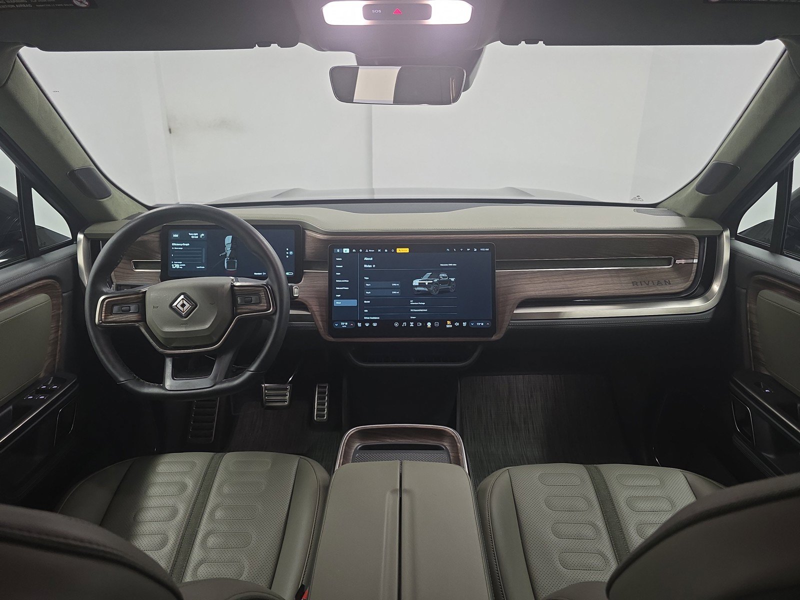 Used 2023 Rivian R1T Adventure AWD/4WD image 25